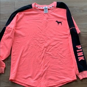 Woman’s PINK sweatshirt